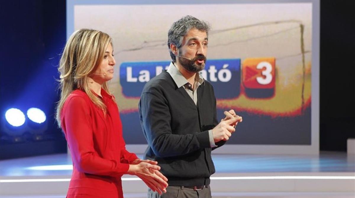 Núria Solé y Roger de Gràcia, presentadores de ’La Marató’.