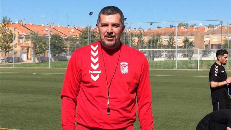 Juan Marrero, ex del Badajoz, será el entrenador del filial blanquiverde en Tercera