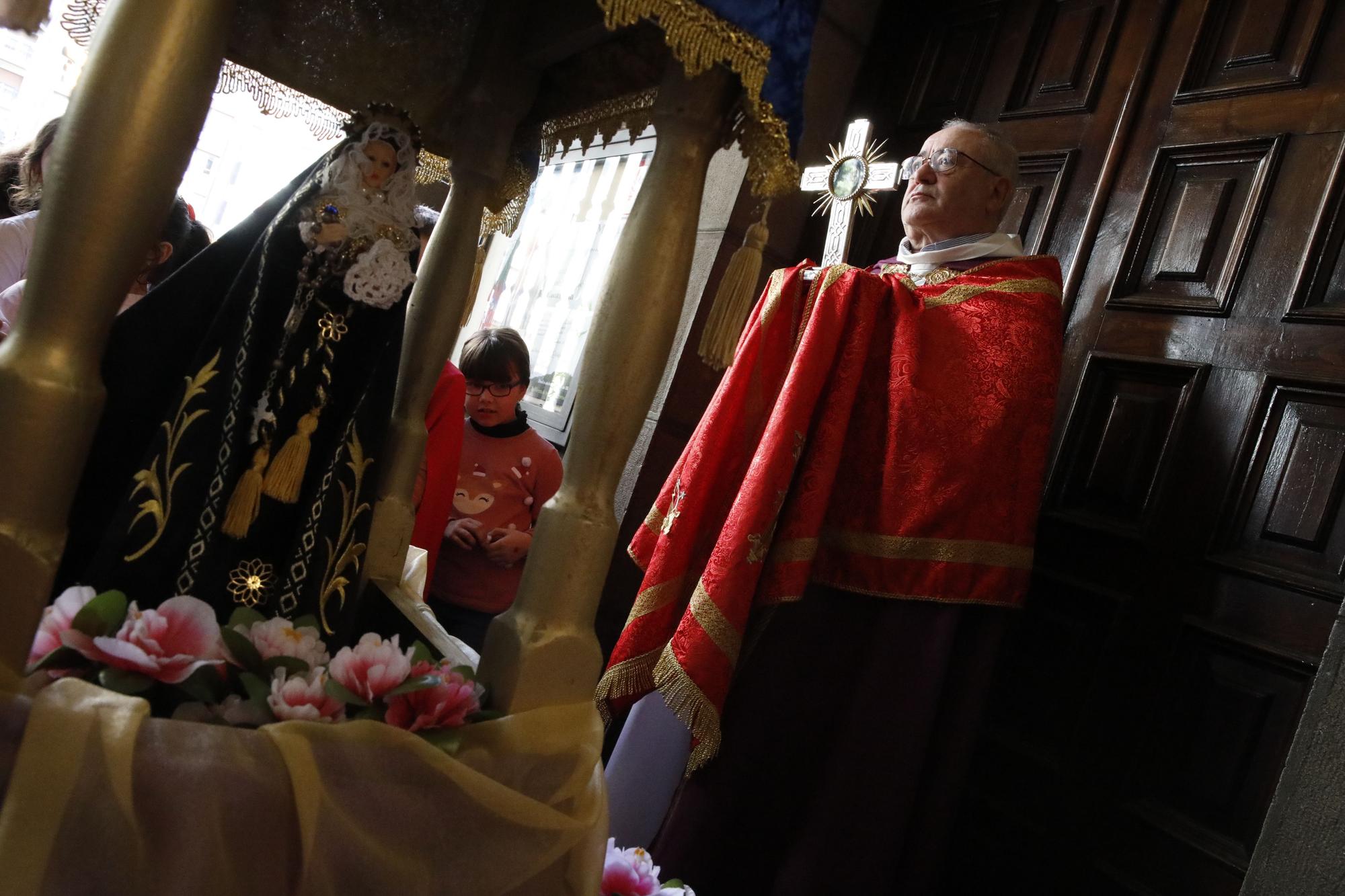 En imágenes: El Vía Crucis de los niños adelanta en San José la Semana Santa de Gijón