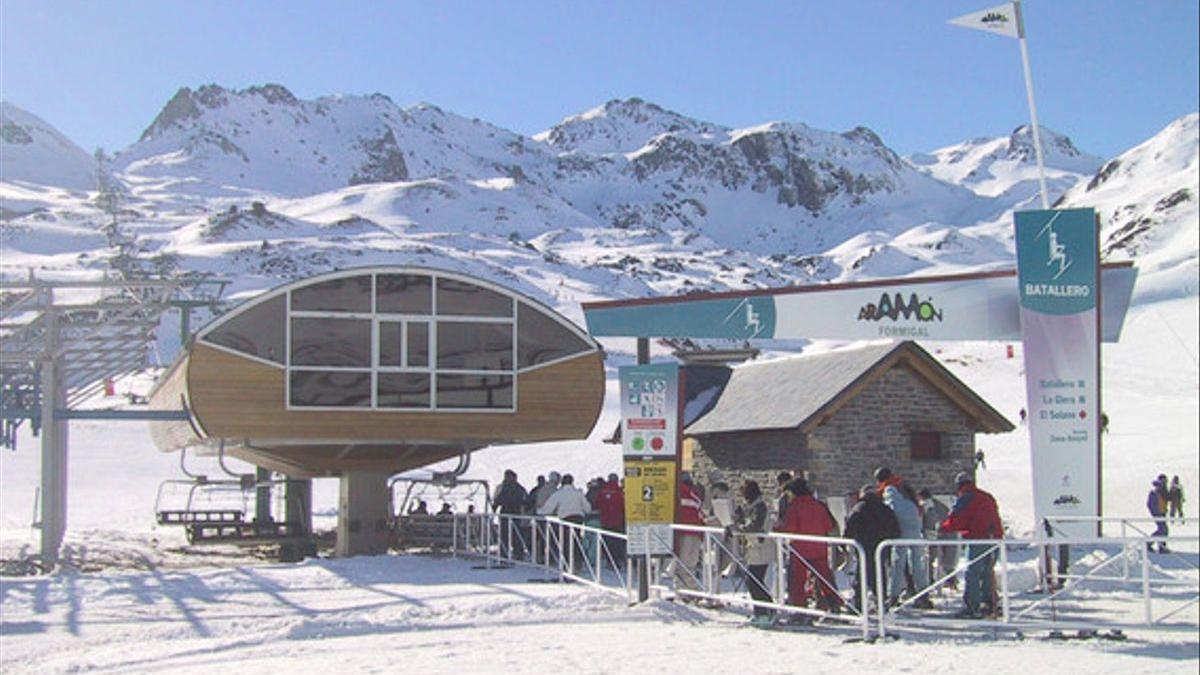 Telecadira de l’estació d’esquí de Formigal
