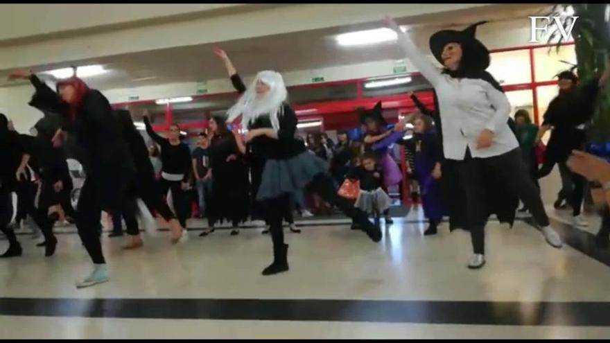 Halloween| Baile terrorífico en la Escuela de Idiomas