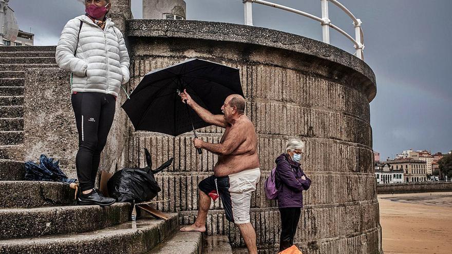 El Gijón de película de Manu Brabo