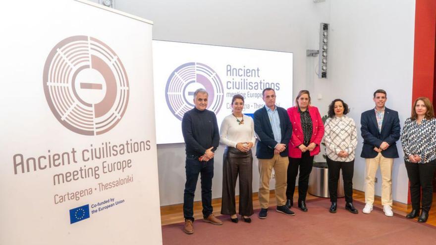 Alumnos y docentes griegos en Carthagineses y Romanos