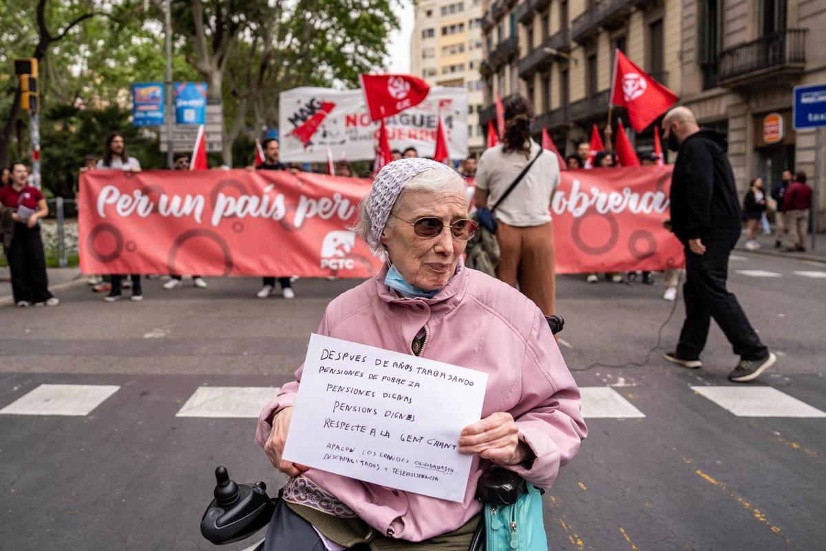 Miles de sindicalistas en Barcelona reclaman a Junts que no bloquee la ...