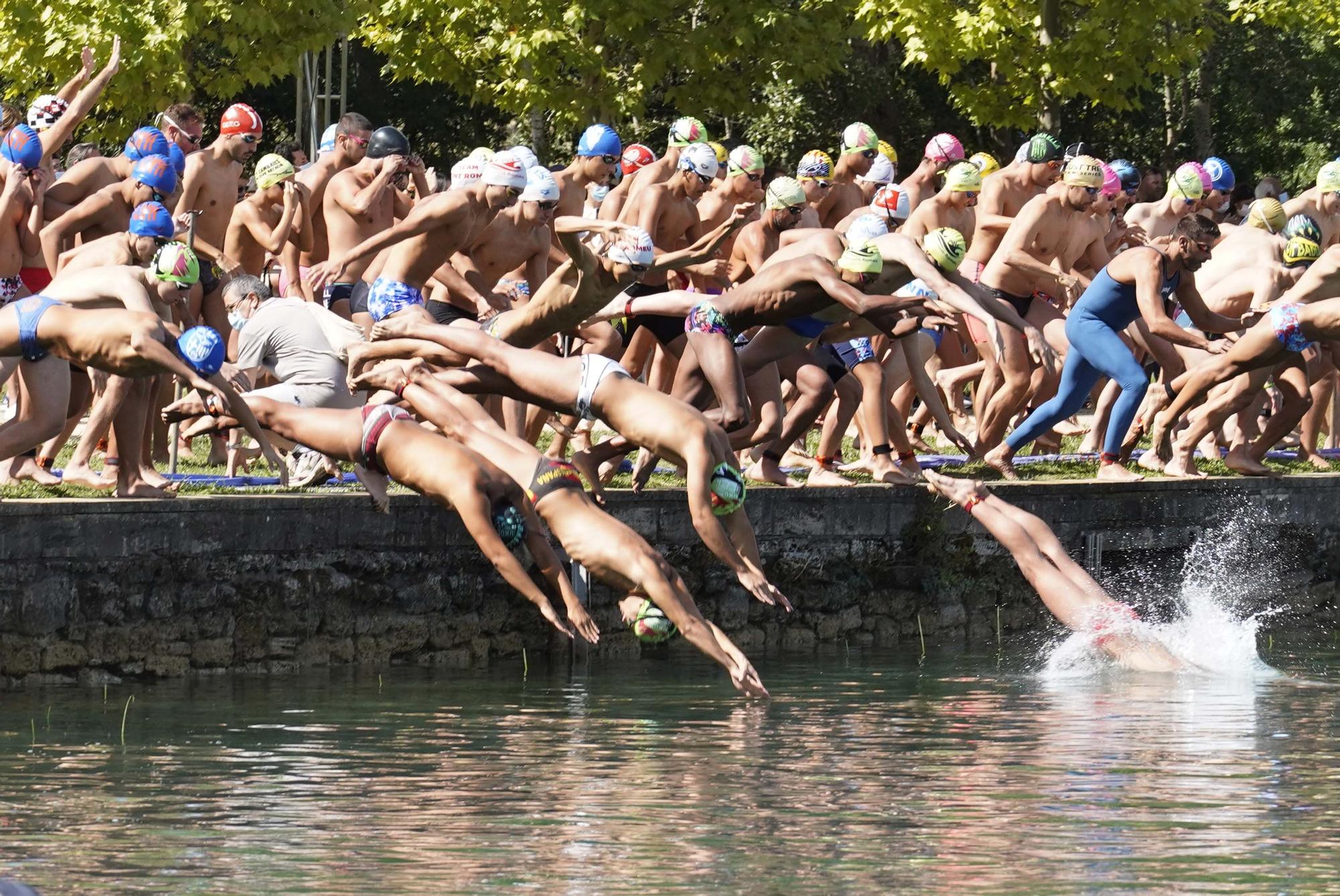 Gil i Galo es coronen a la Travessia de l'Estany de Banyoles