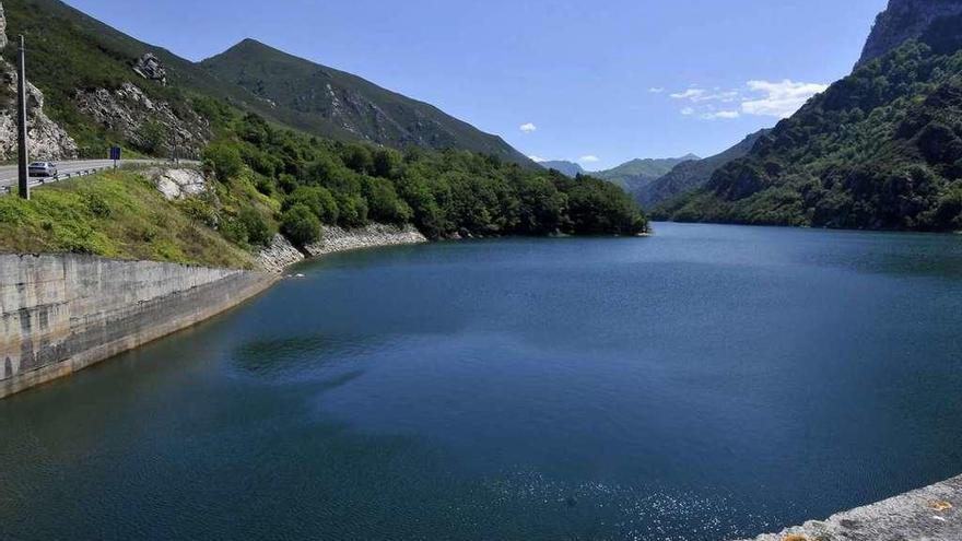 Pantano de Tanes, en el concejo de Caso.