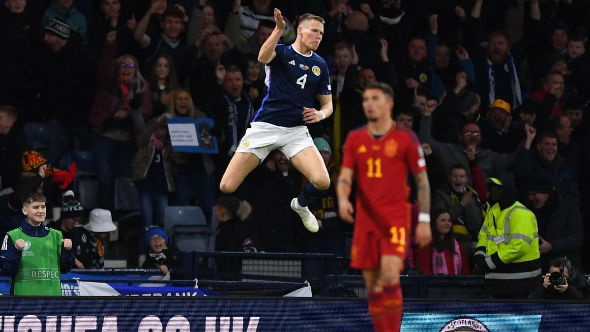 McTominay, ante España