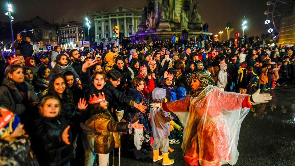 Crónica de la cabalgata de los Reyes Magos en Barcelona