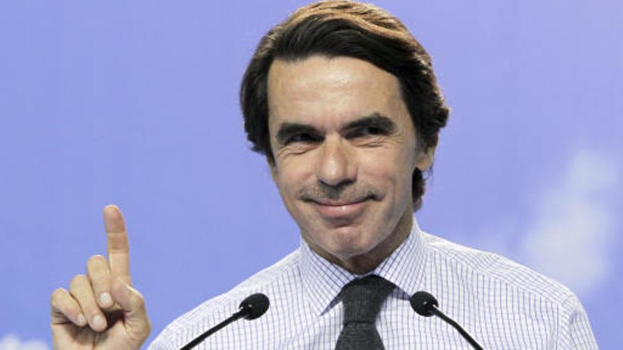 Aznar durante un mitin.