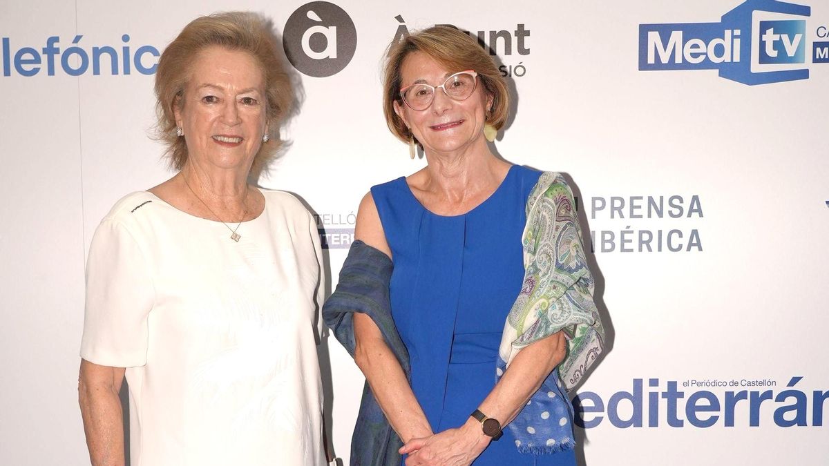Arantza Sarasola, vicepresidenta de Prensa Ibérica, grupo editor del periódico Mediterráneo, con la rectora de la UJI, Eva Alcón.