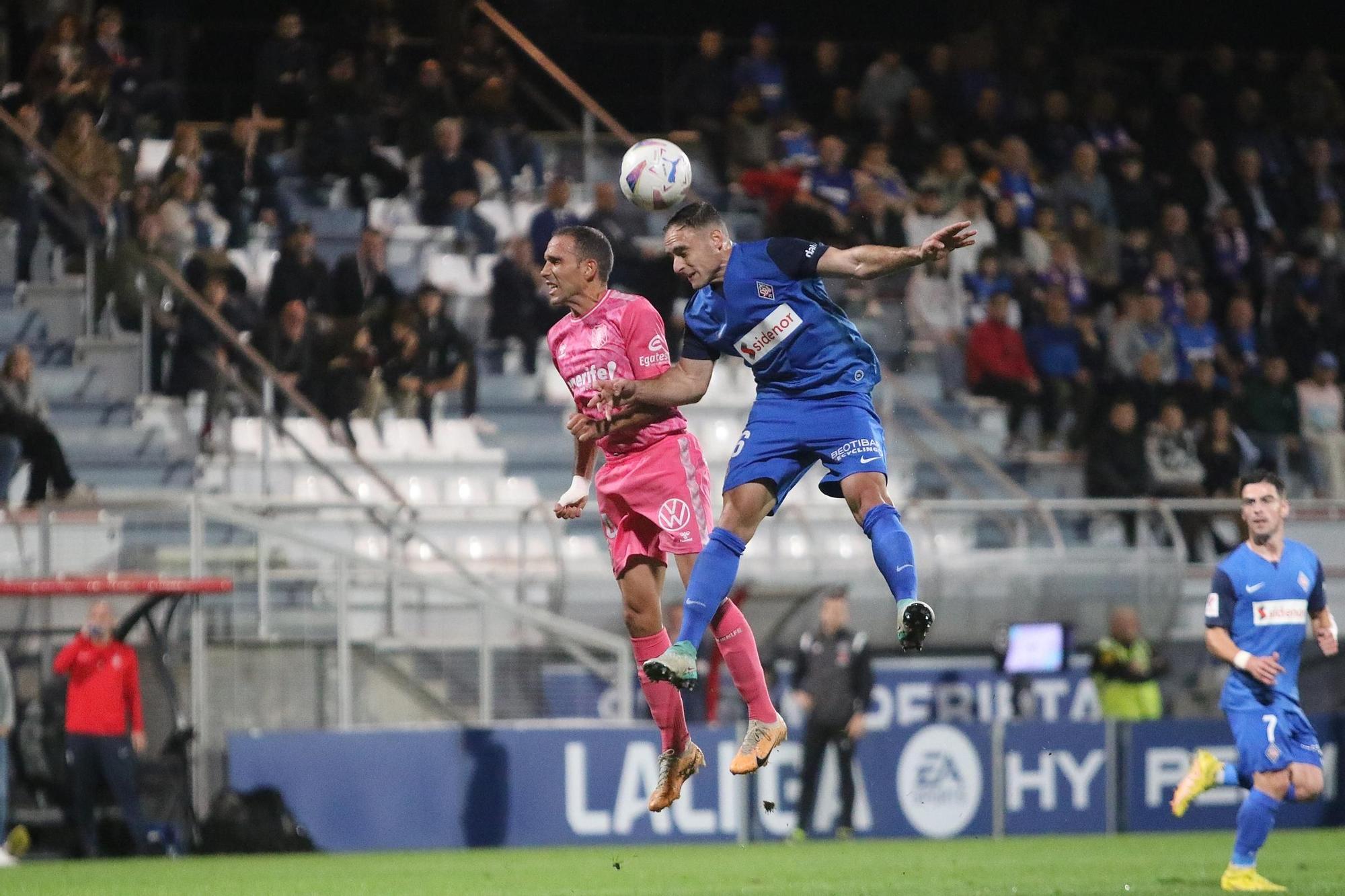 El partido SD Amorebieta - CD Tenerife, en imágenes