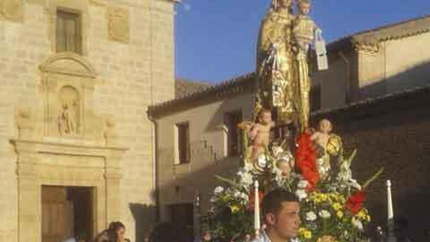 Procesión de la Virgen del Carmen, ayer por la tarde en Toro.