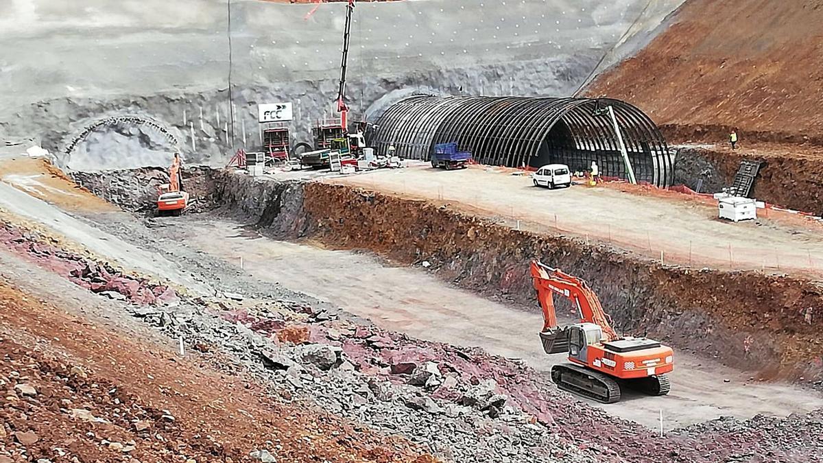 Obra en el túnel de Erjos, en Santiago del Teide.