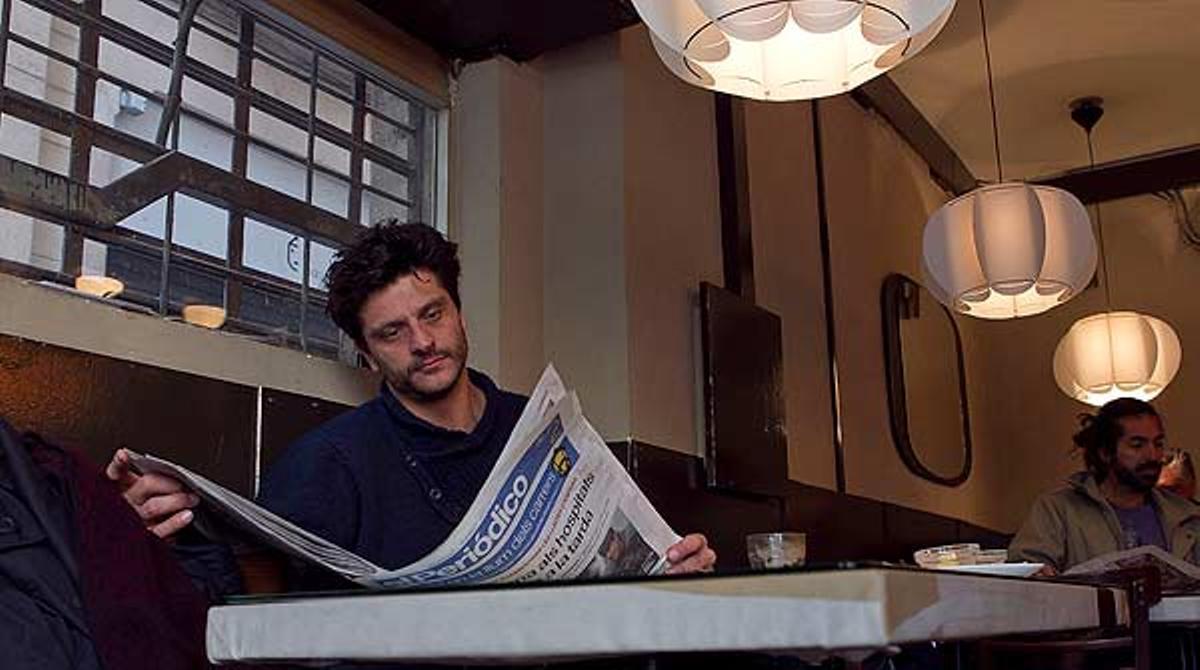 Una passejada amb l’actor Joel Joan pel barri barceloní de Sant Pere.