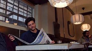 Una passejada amb l’actor Joel Joan pel barri barceloní de Sant Pere.