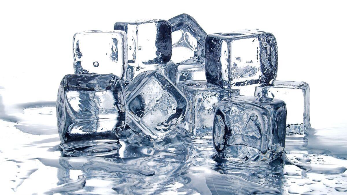 ¿Cómo hacer hielo rápidamente en verano? Refréscate y combate el calor
