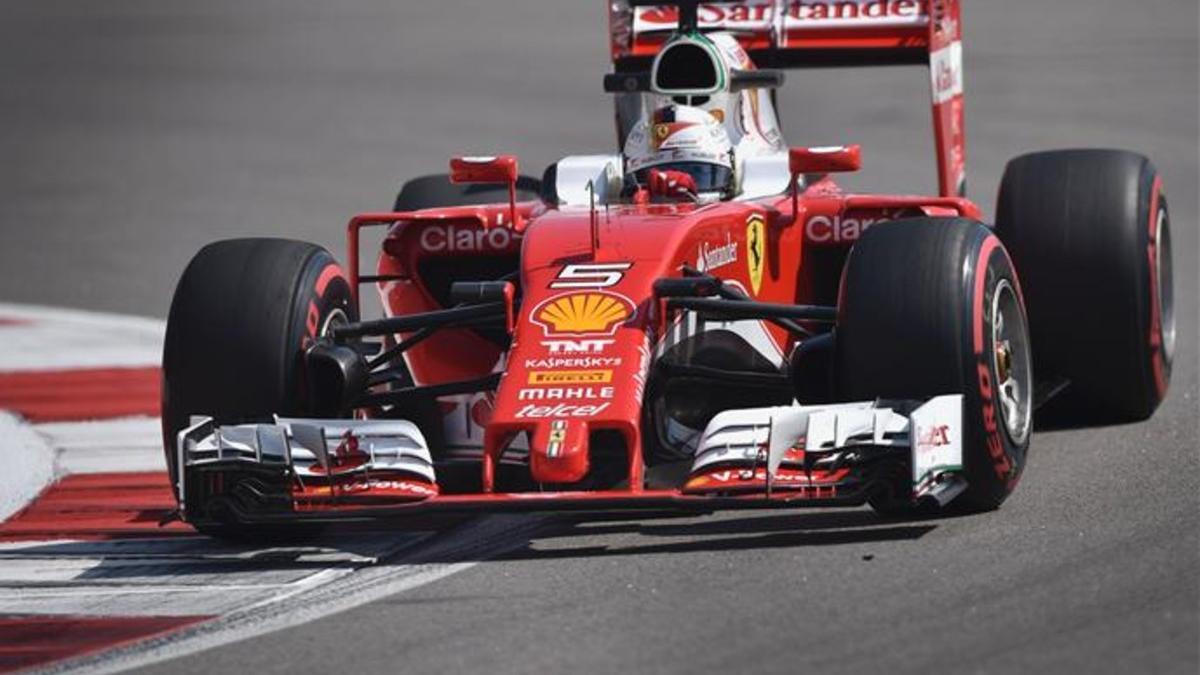 Vettel, al volante del Ferrari