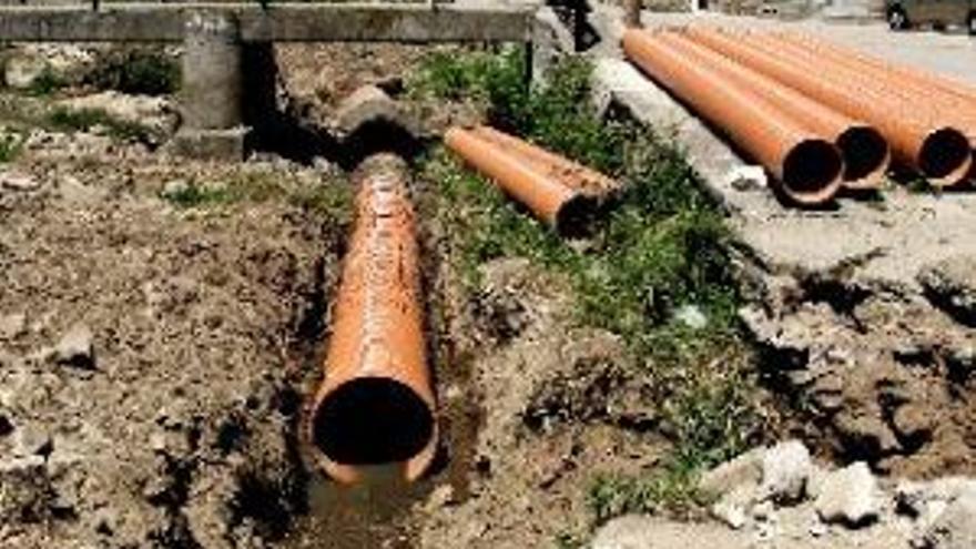 Torrejón urge la traída de agua potable de la presa de Jaraicejo