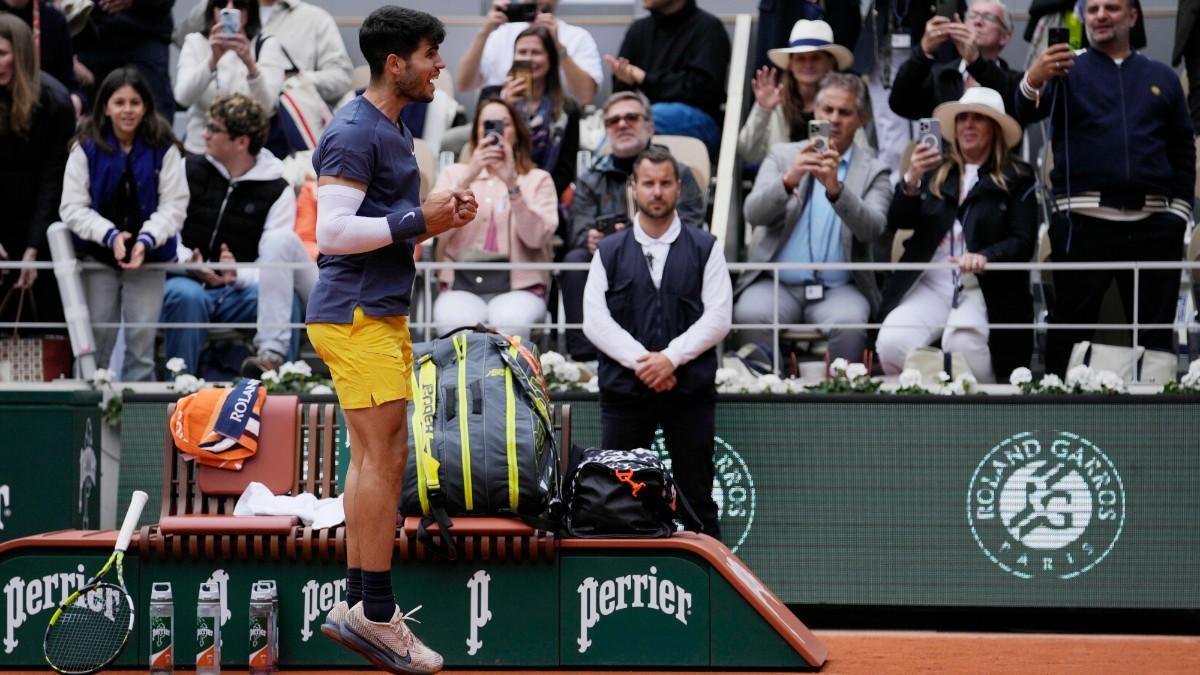 Alcaraz celebra su victoria ante Auger-Aliassime