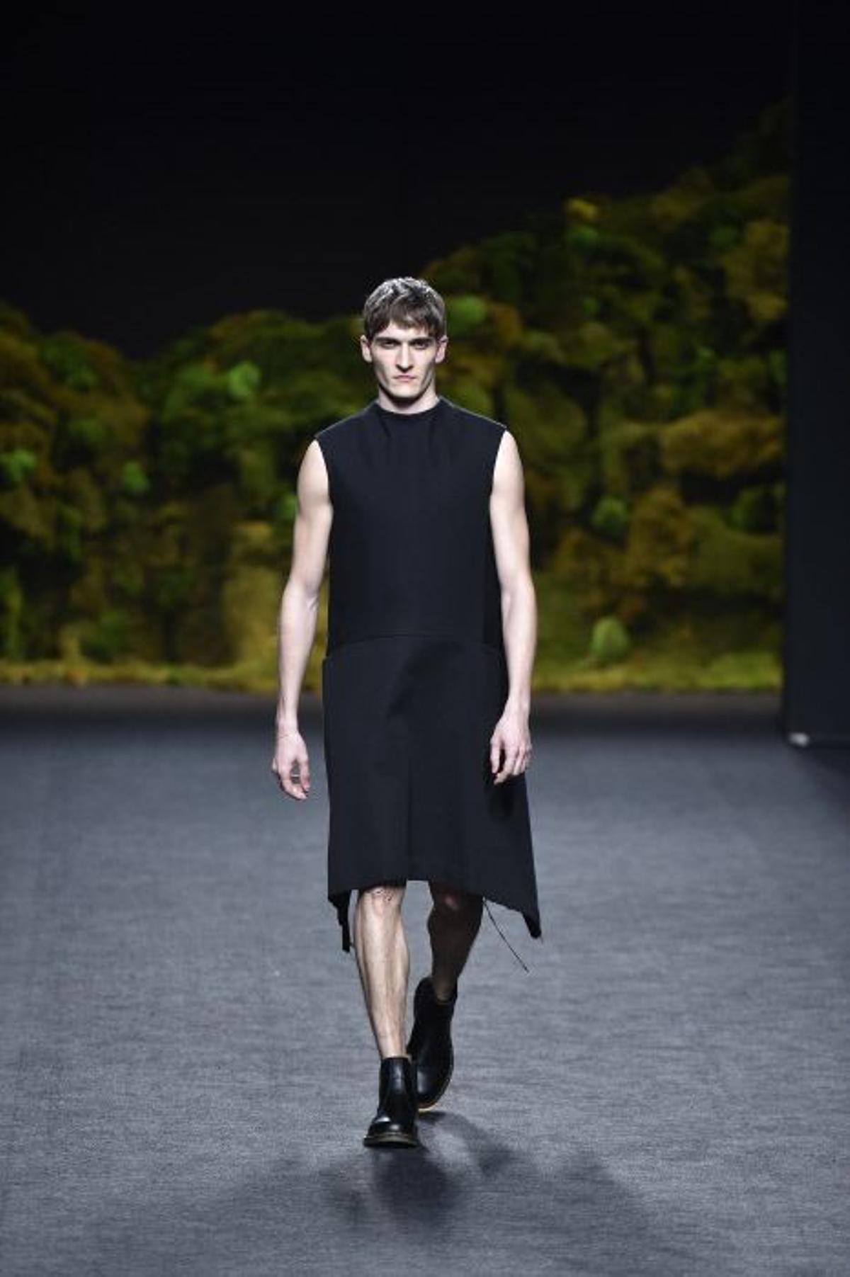 Juanjo Oliva, Otoño-Invierno 2017/2018: total black look