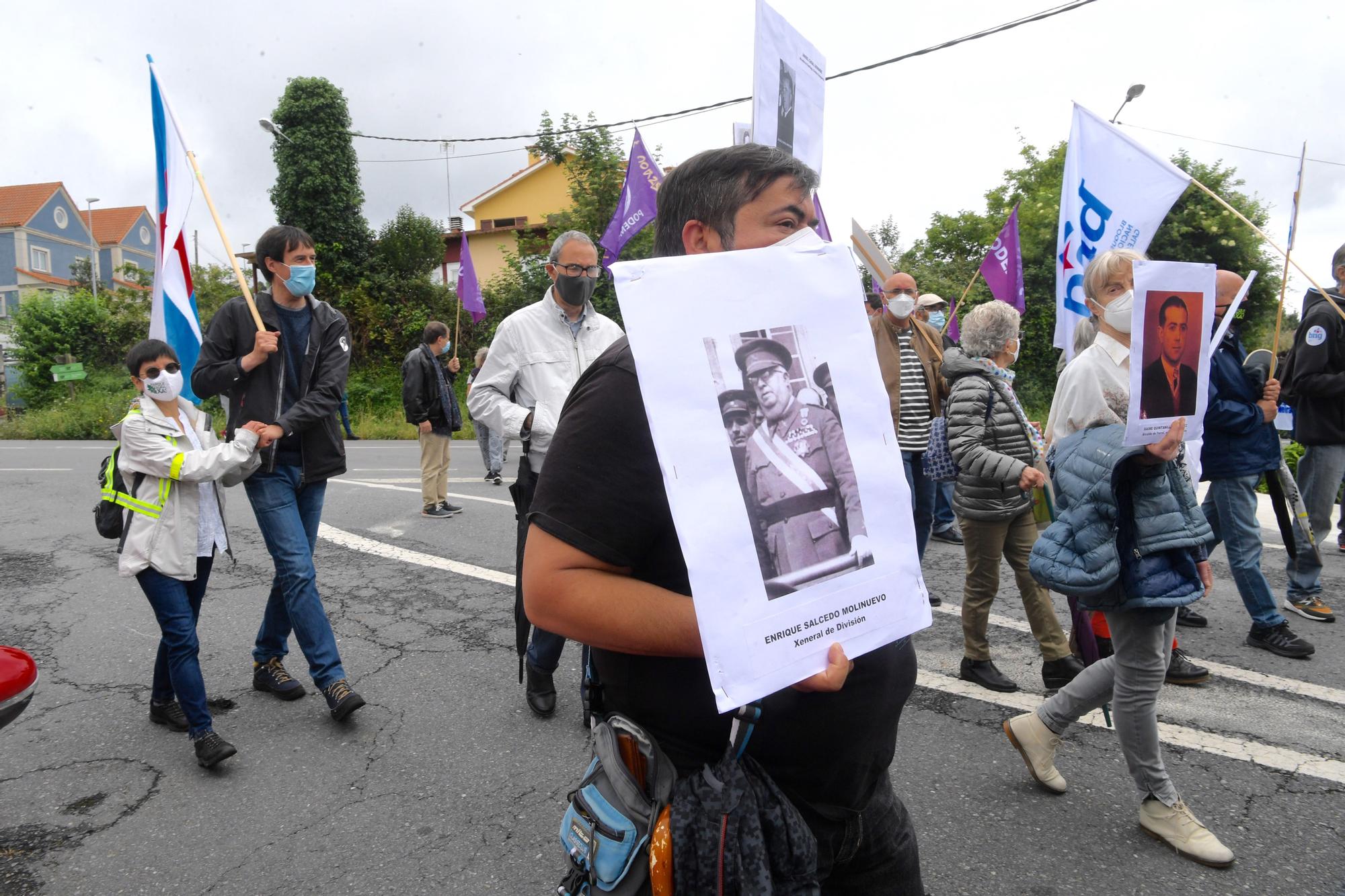 Más de 300 personas se manifiestan contra "nuevo expolio" en Pazo de Meirás