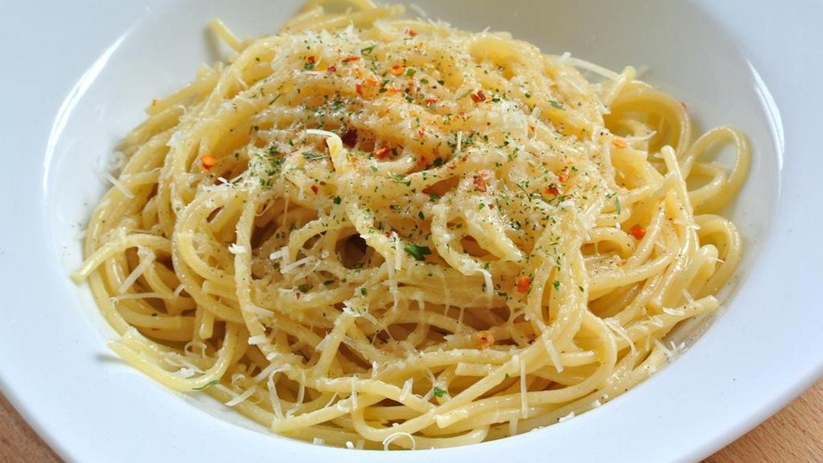 Espaguetis con ajo-aceite