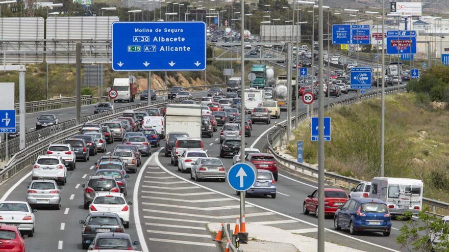 Previstos más de 2,8 millones de desplazamientos en la Comunitat para este puente