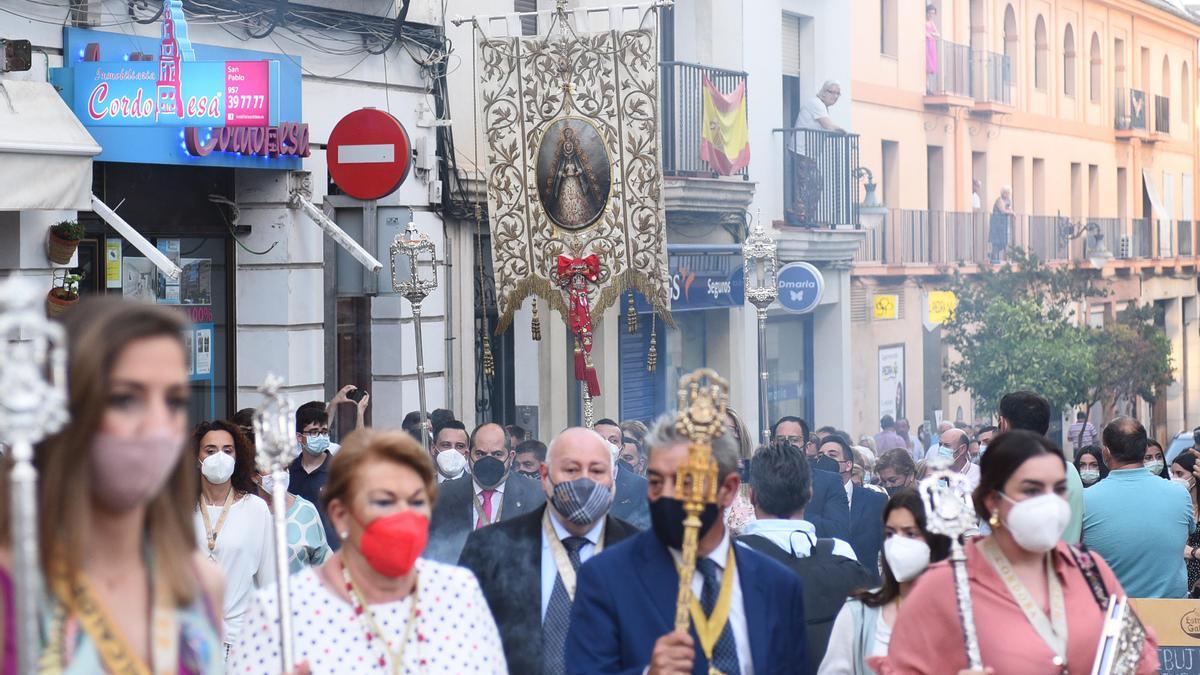 Traslado del Simpecado a San Pablo, ayer.