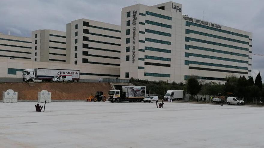 Empieza el montaje del hospital de campaña de València