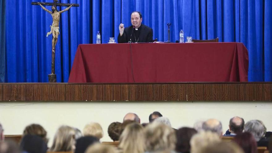 Juan Carlos Elizalde, ayer, durante su intervención en el ciclo de conferencias de San Juan.