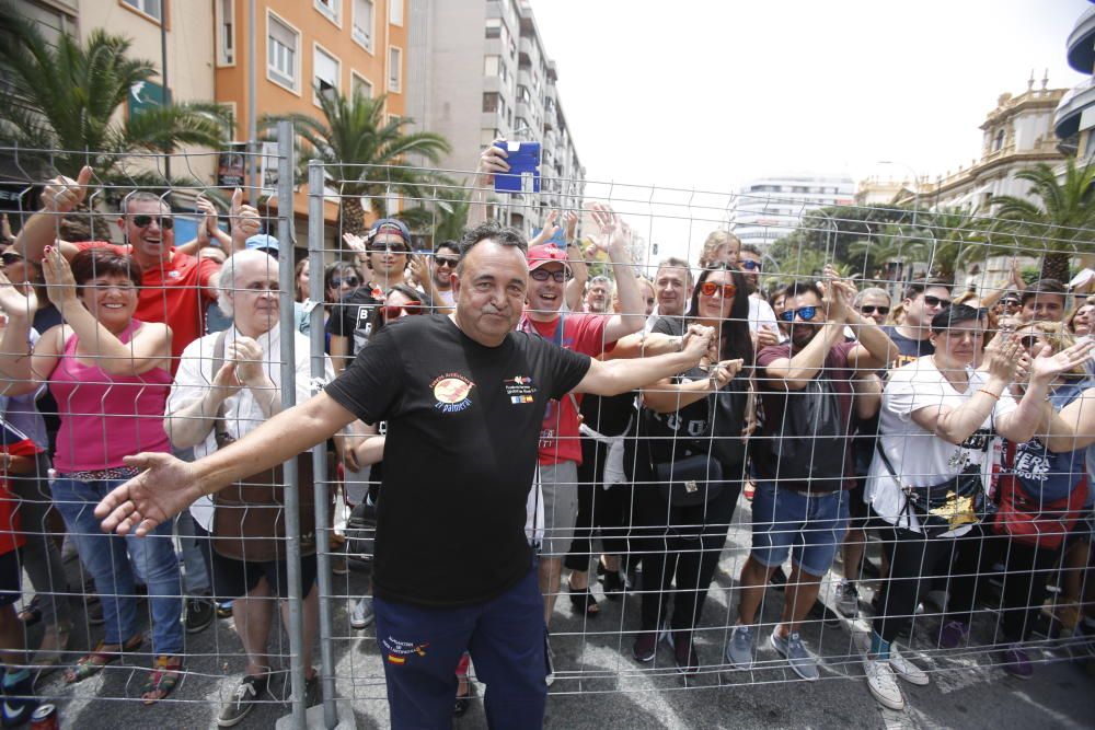 "Esto es sólo un aperitivo de lo que vendrá el día 24", proclamaba orgulloso el pirotécnico.