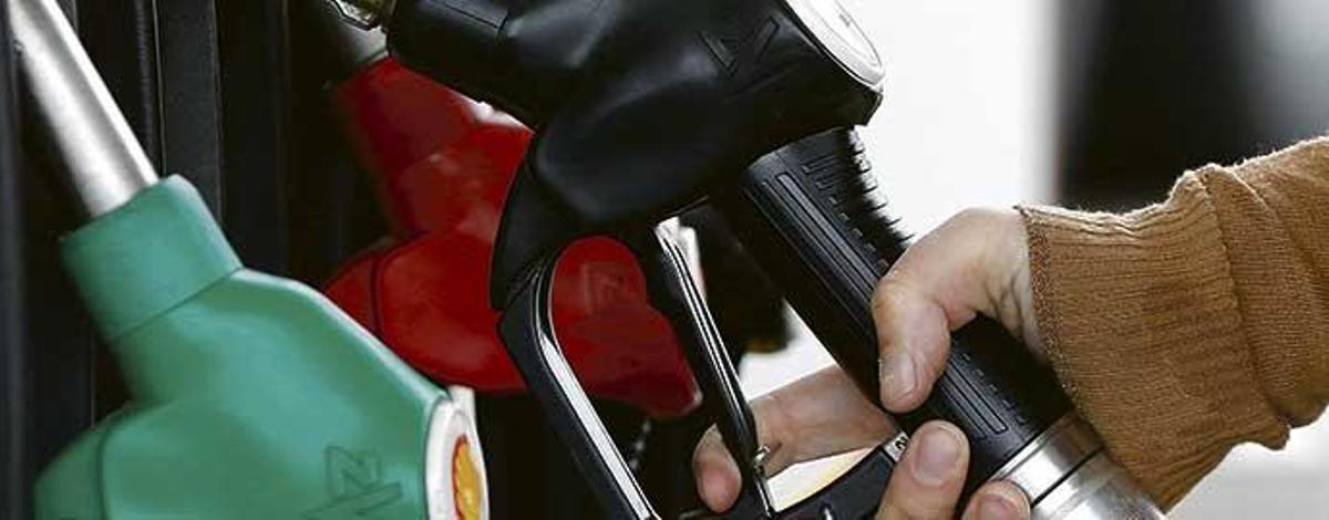 "La sentencia de las gasolineras ´low cost´ abaratará el combustible en la isla"
