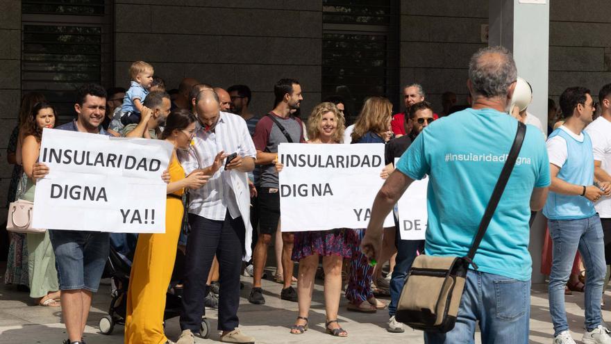 Funcionarios en Ibiza: &quot;Cientos de empleados públicos abandonan las islas cada año&quot;