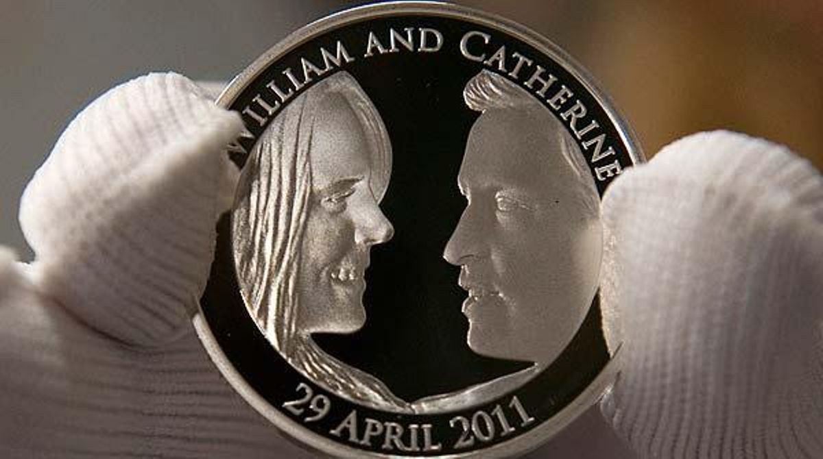 El príncep Guillem d’Anglaterra i la seva promesa, Kate Middleton, ja tenen la seva pròpia moneda de 5 lliures.