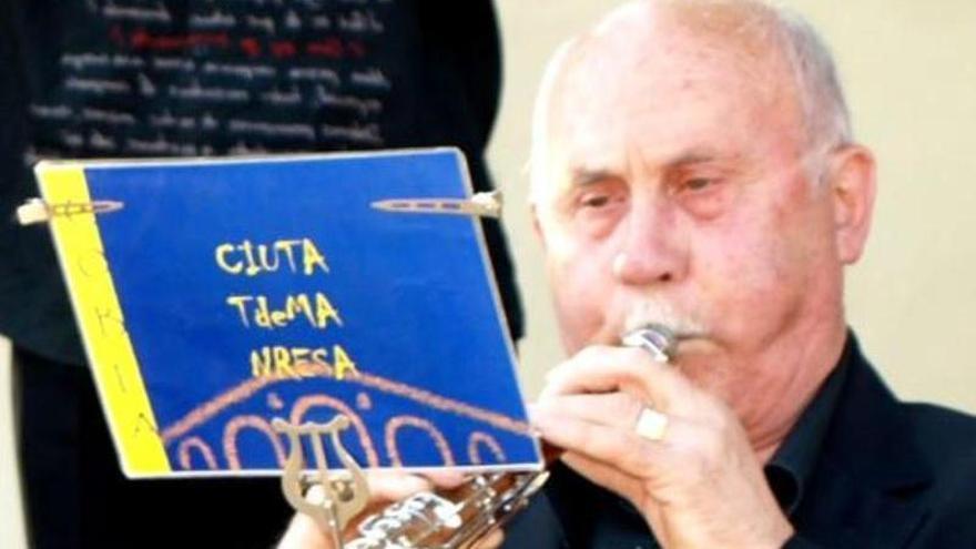 Mor Pere Camps, músic de la Cobla Ciutat de Manresa, a l'edat de 98 anys
