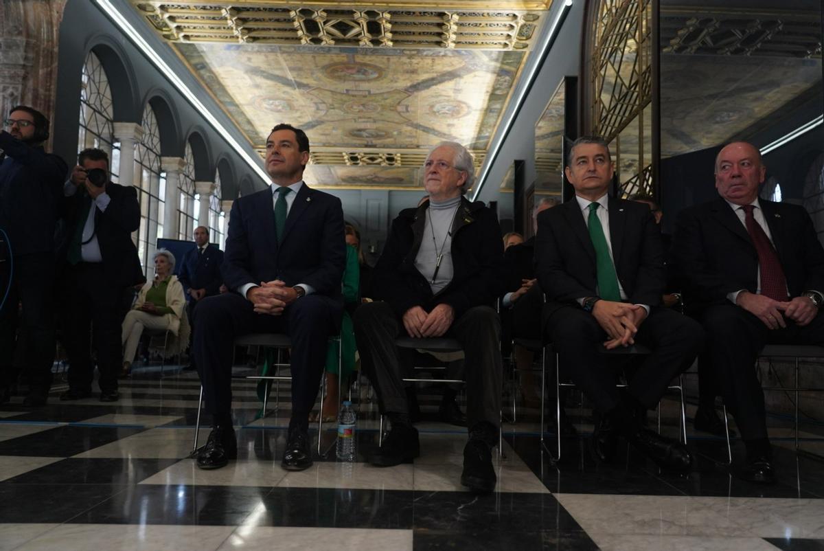 Moreno anima a reivindicar el andalucismo en una España constitucional en el primer día de la bandera de Andalucía. Moreno anima a reivindicar el andalucismo en una España constitucional en el primer día de la bandera de Andalucía.