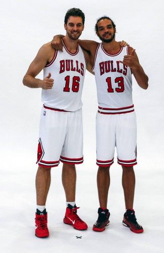 Pau Gasol ha sido presentado, junto con Nicola Mirotic, como nuevo jugador de Chicago Bulls