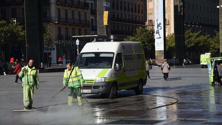 Zaragoza pondrá GPS a 84 vehículos de la limpieza