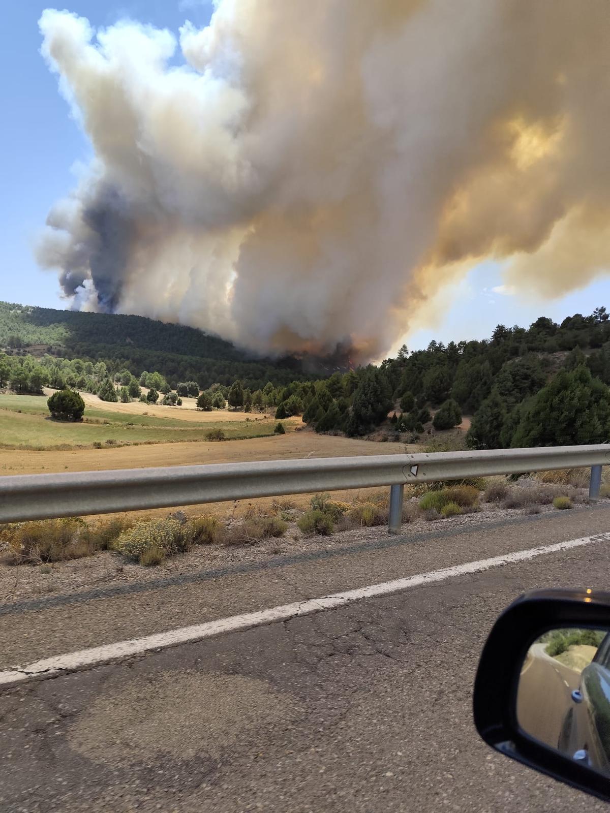 El incendio forestal en Corbalán (Teruel), en imágenes