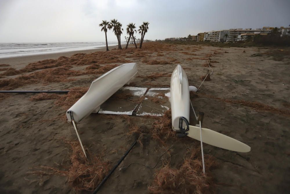 Daños en el litoral de Camp de Morvedre tras el paso del temporal Gloria