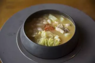Receta de caldo gallego