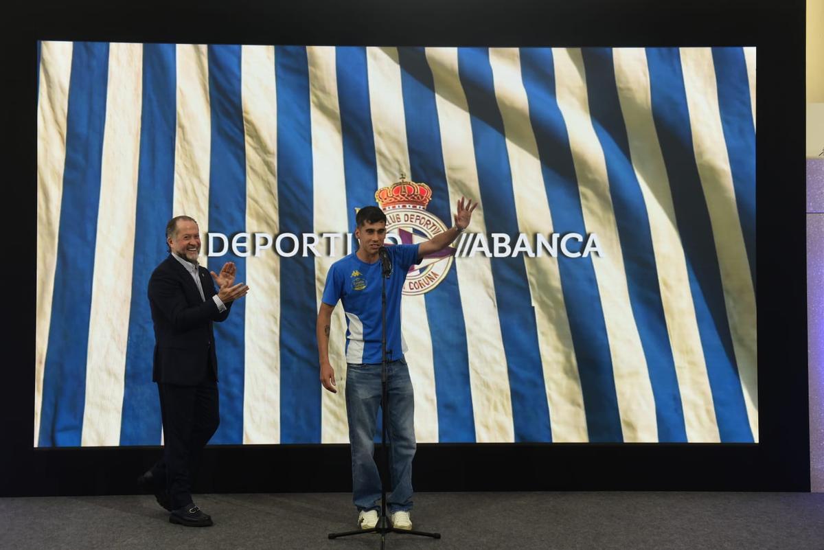 Continúa la celebración del ascenso: recepción en Abanca y fiesta en MEGA