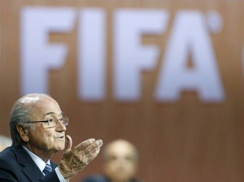 Joseph Blatter ha sido reelegido por quinta vez como presidente de la FIFA en su congreso de Zúrich