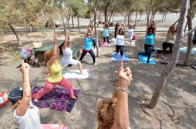 YOGA EN LA PLAYA MELENARA