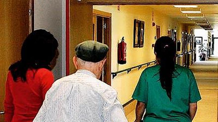 Geriatros cobrará entre 1.000 y 1.800 euros al mes a los residentes privados