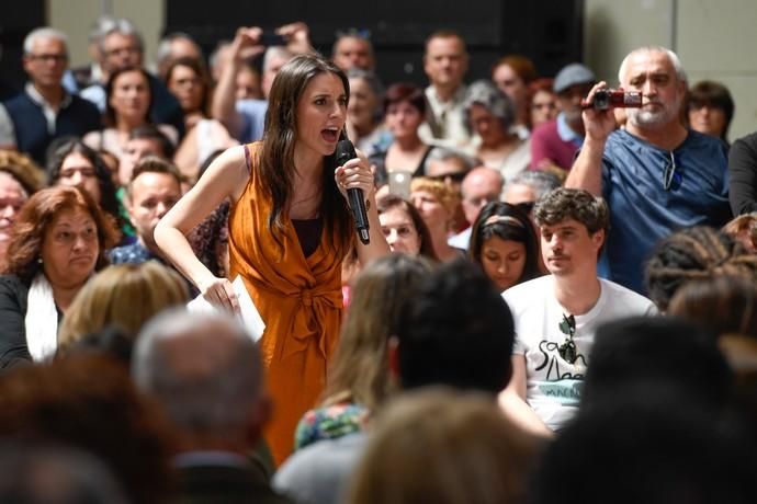 CANARIAS Y ECONOMIA. EDIFICIO MILLER. LAS PALMAS DE GRAN CANARIA. Mitin dePodemos con Irene Montero en el Edificio Elder del Parque Santa Catalina  | 31/03/2019 | Fotógrafo: Juan Carlos Castro