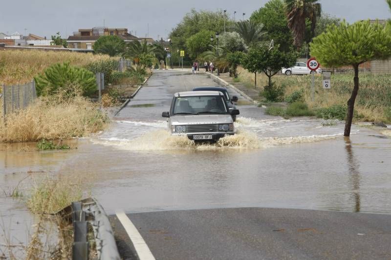 Una tromba de agua inunda Fuente Palmera