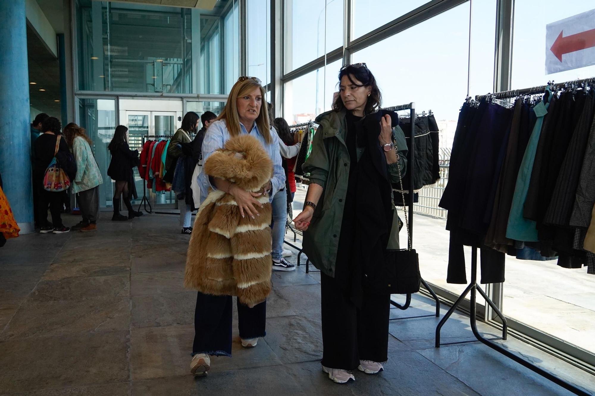 Moda 'vintage' en Palexco: Furor por la ropa de segunda mano en A Coruña