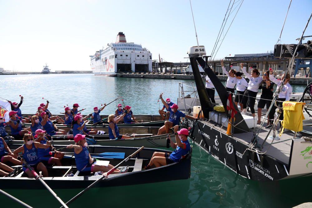 Recepción al barco 'Reto Pelayo Vida' en el puerto de Málaga