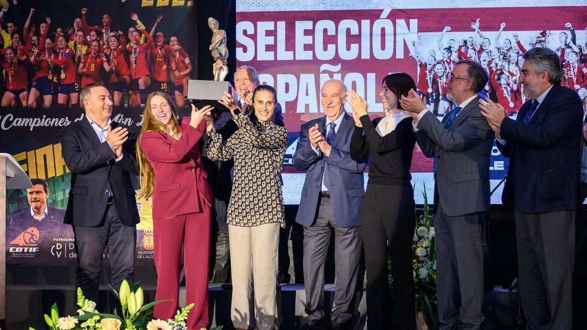 La Selección española femenina, premiada